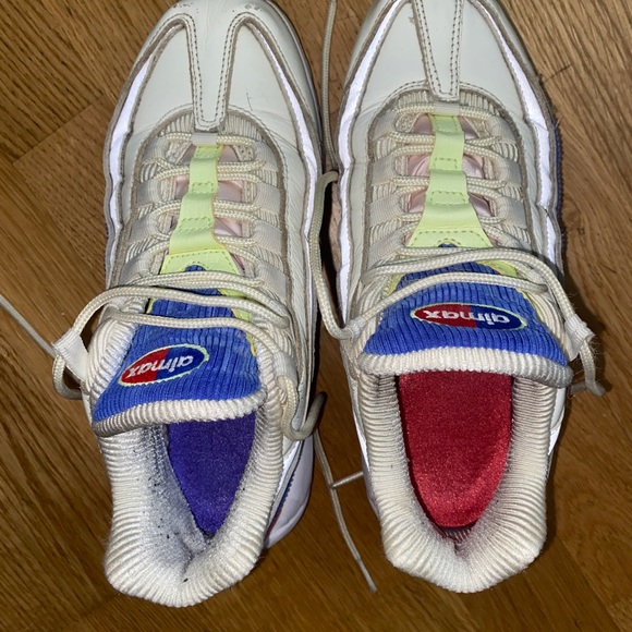 Nike Air Climax Sneakers - Picture 3 of 5